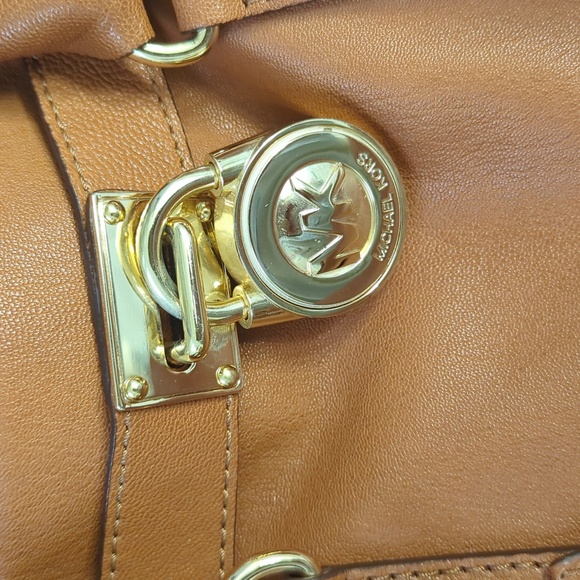 Michael kors purse - Picture 3 of 7